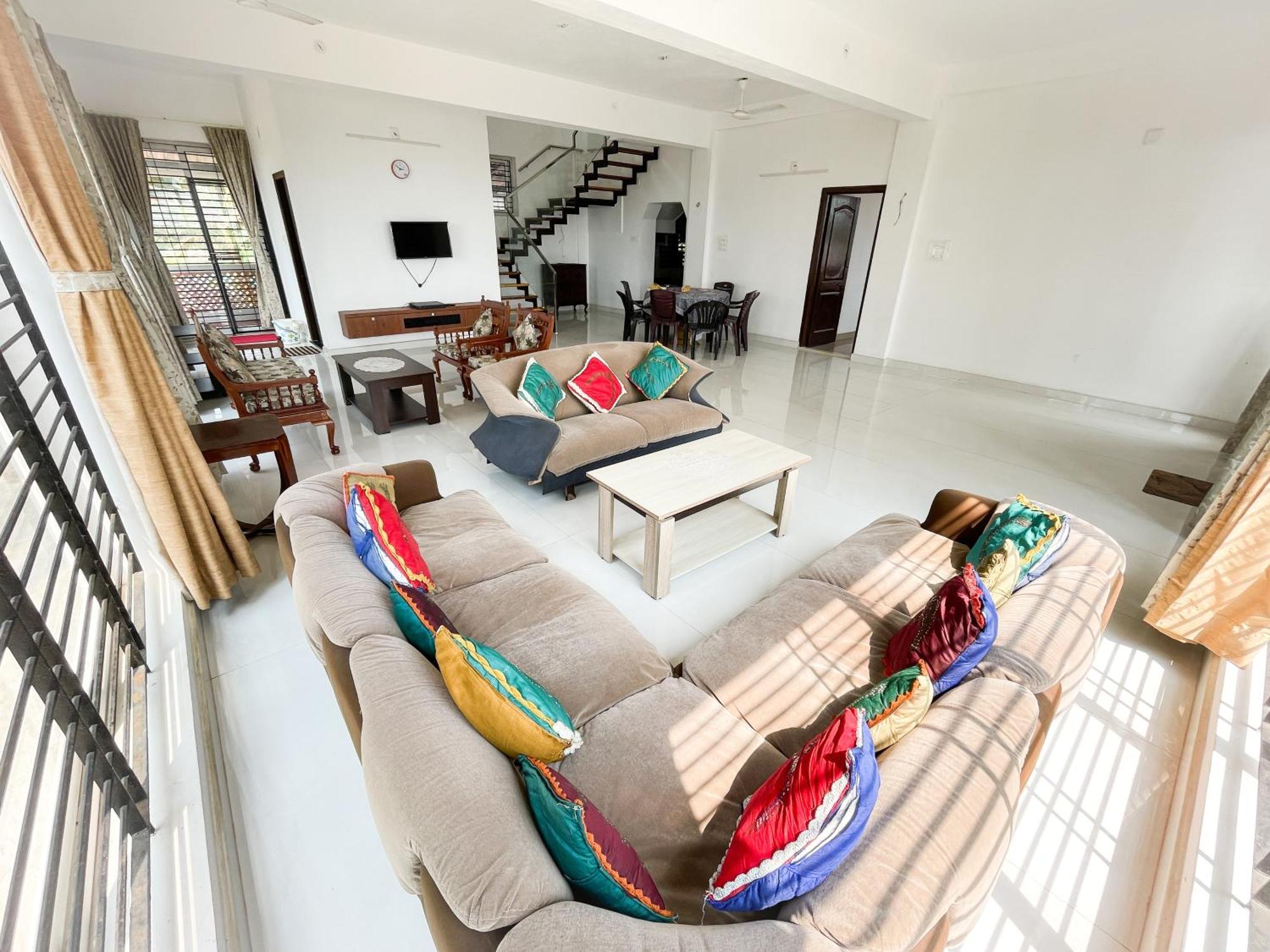 Gintara Beach Homestay By Evaddo Kalyānpur Exterior foto