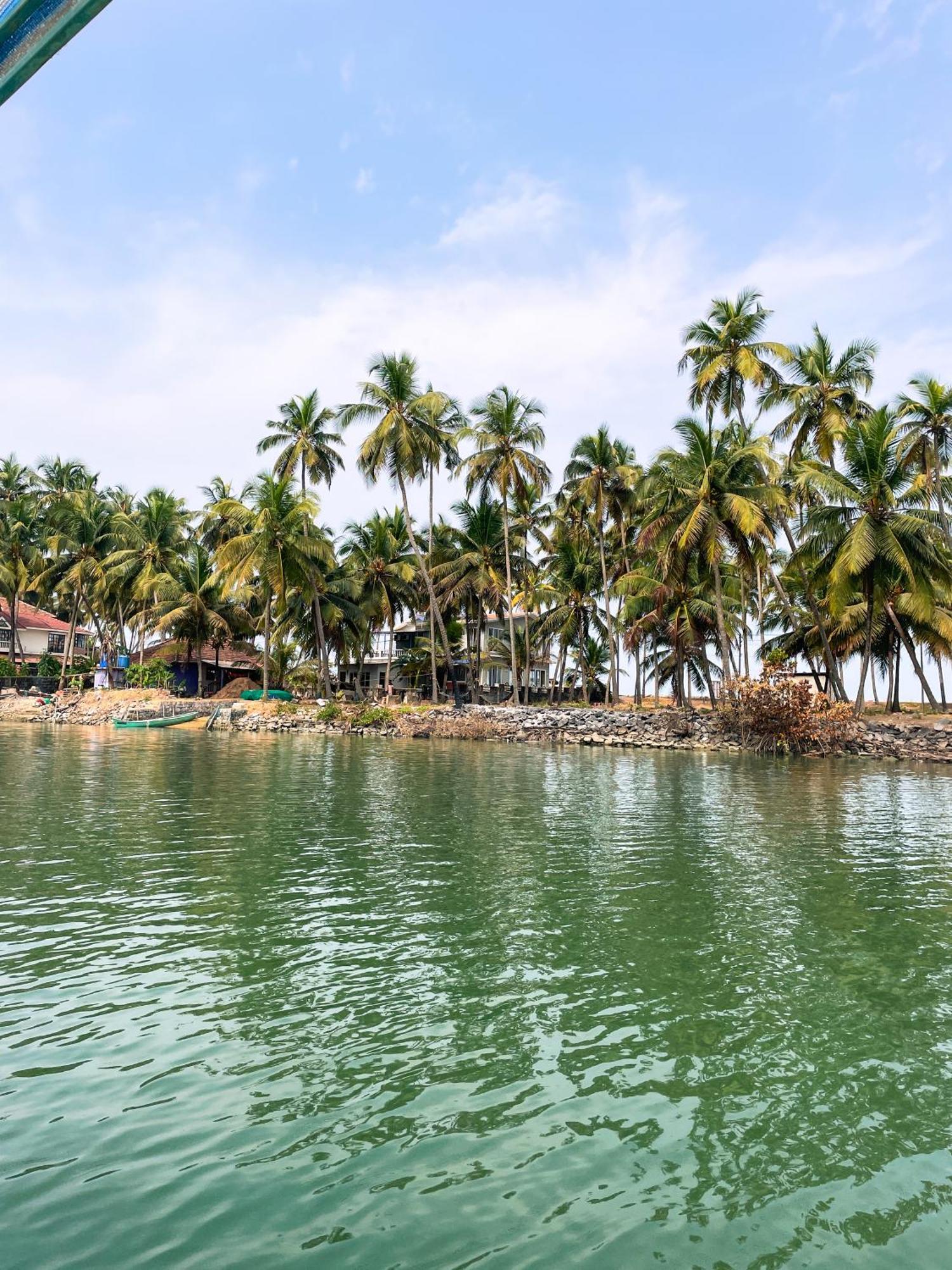 Gintara Beach Homestay By Evaddo Kalyānpur Exterior foto